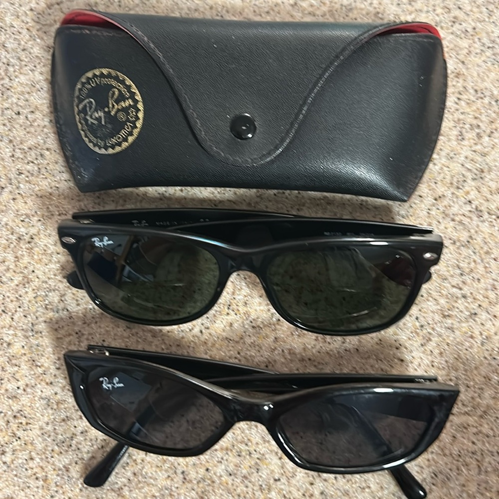 Two pair of Ray-Ban men’s black sunglasses and one case. VG